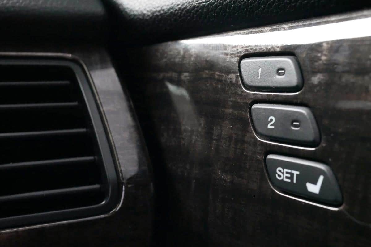Switch control buttons of electric car seat
