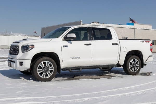 Toyota tundra display in snow, 4LO / 4HI Light Flashing Toyota Tundra - Why And What To Do?